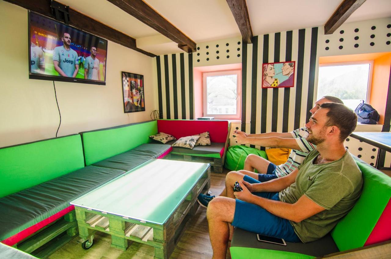 Lucky Hostel На Крещатике เคียฟ ภายนอก รูปภาพ
