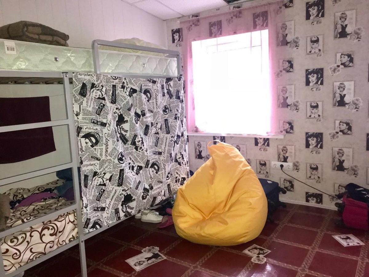 Lucky Hostel На Крещатике เคียฟ ภายนอก รูปภาพ