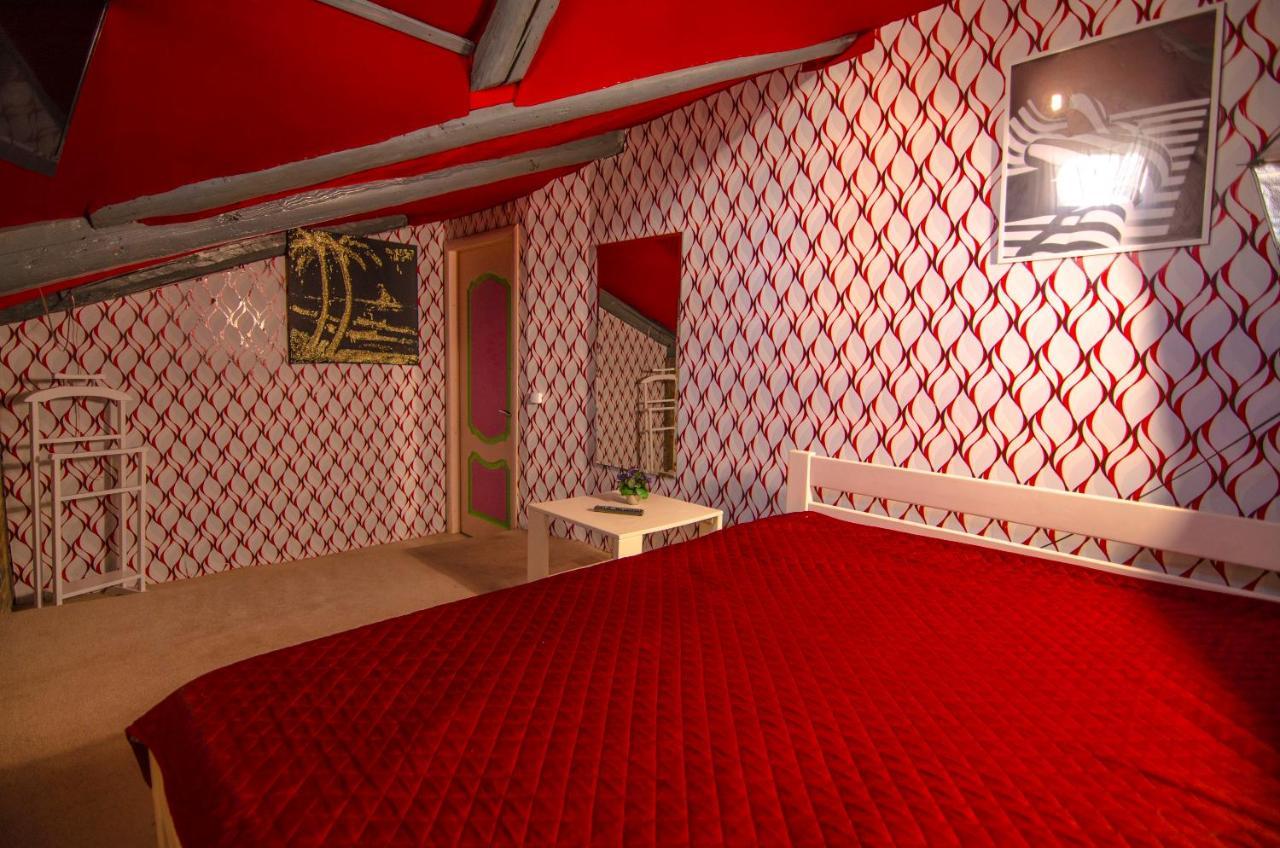 Lucky Hostel На Крещатике เคียฟ ภายนอก รูปภาพ